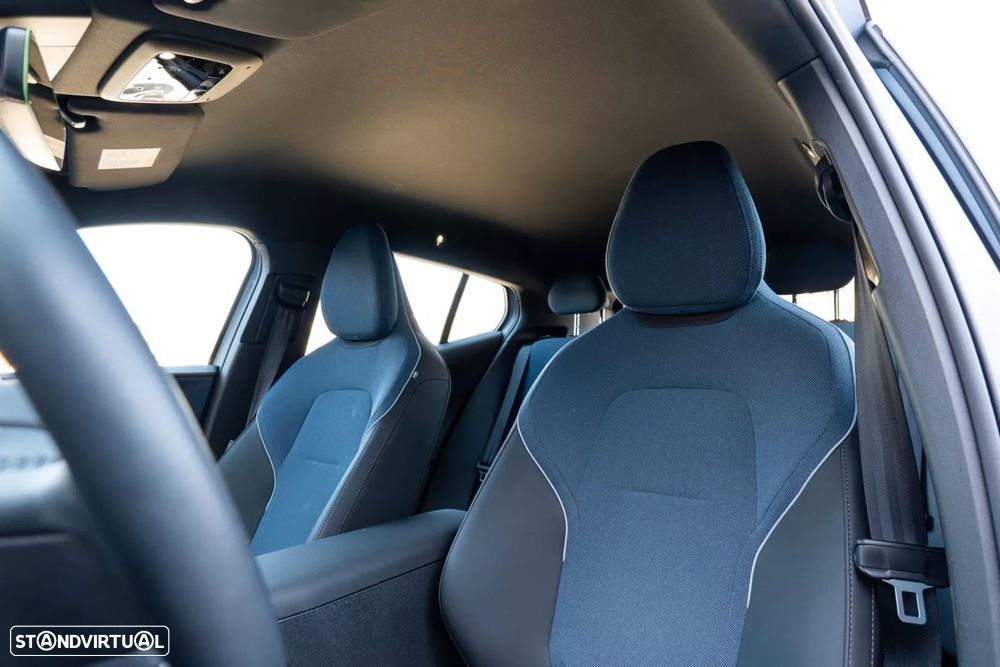 Volvo EX30 69 kWh Single Motor Extended Range Ultra - 13