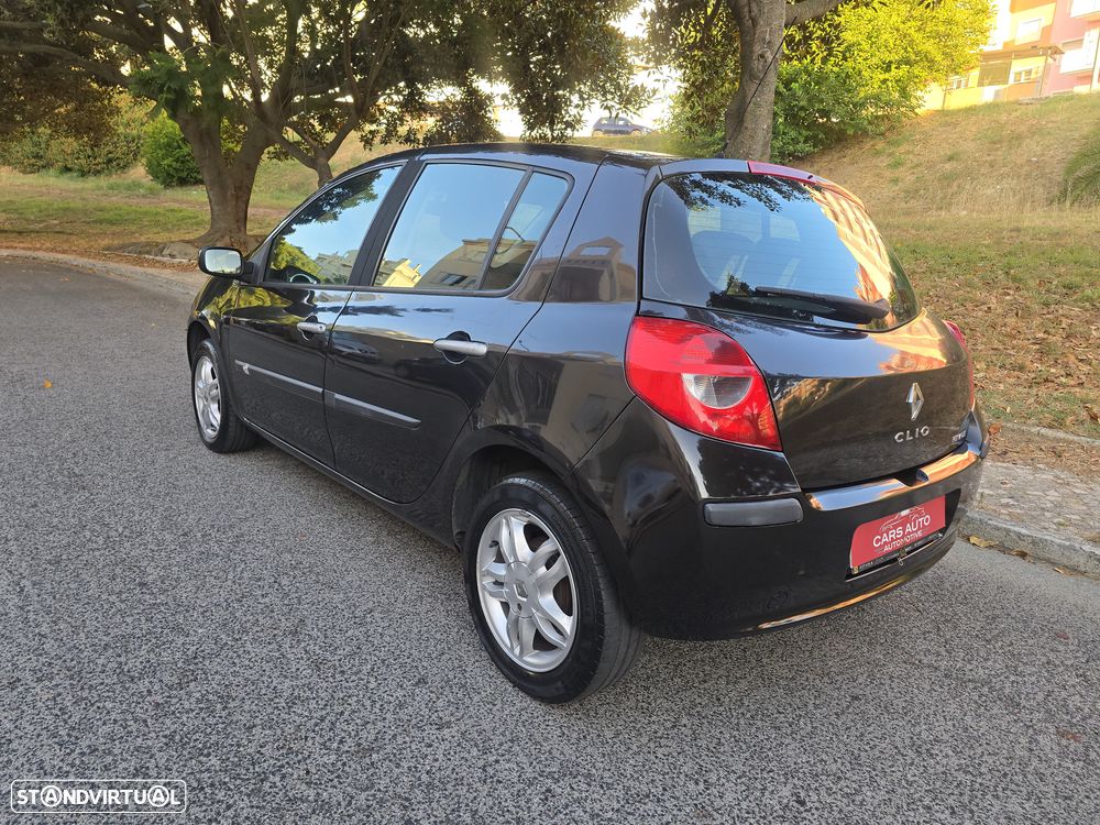 Renault Clio 1.2 16V Dynamique S - 10