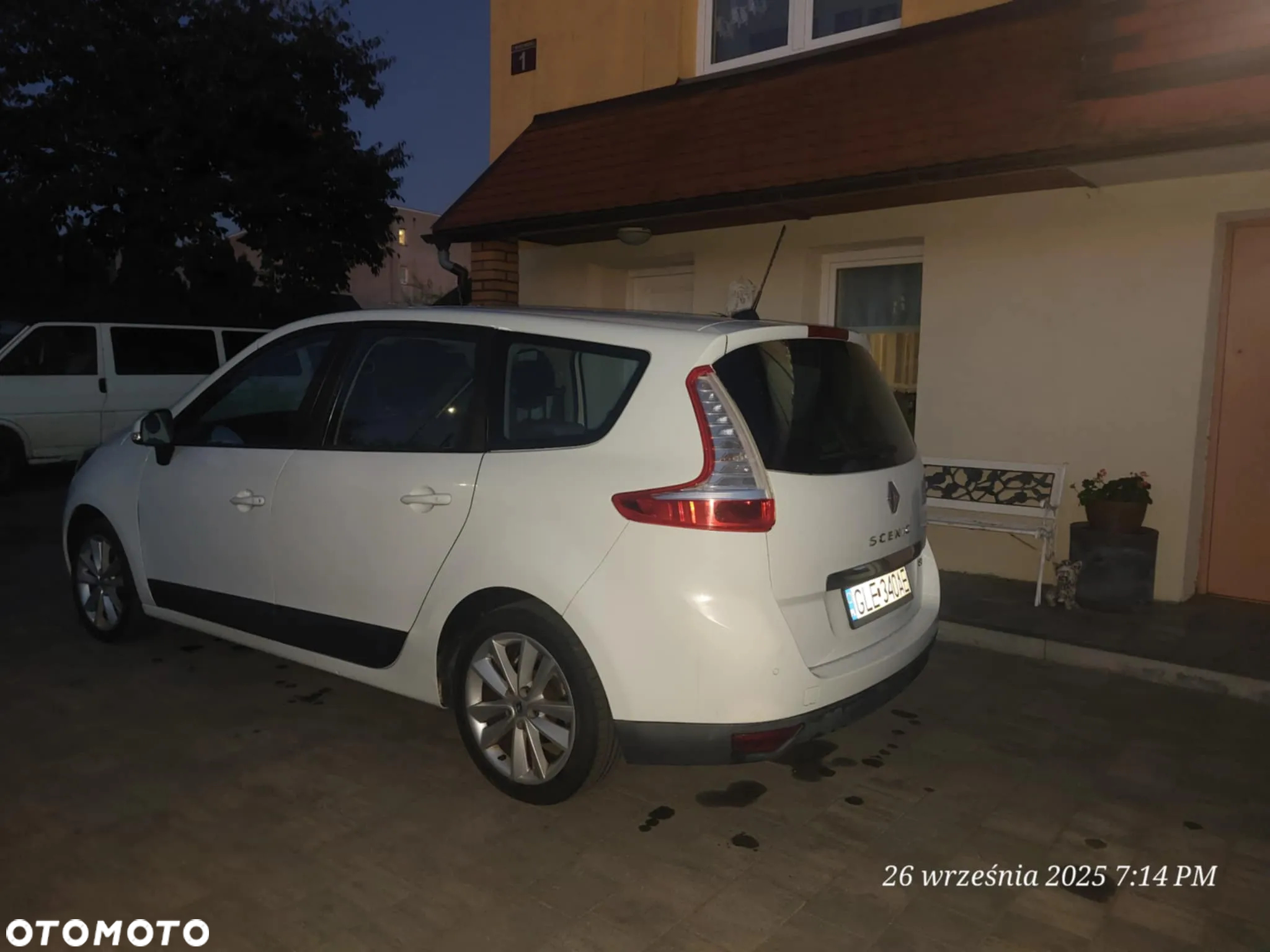 Renault Grand Scenic Gr 1.5 dCi TomTom Edition EDC - 3