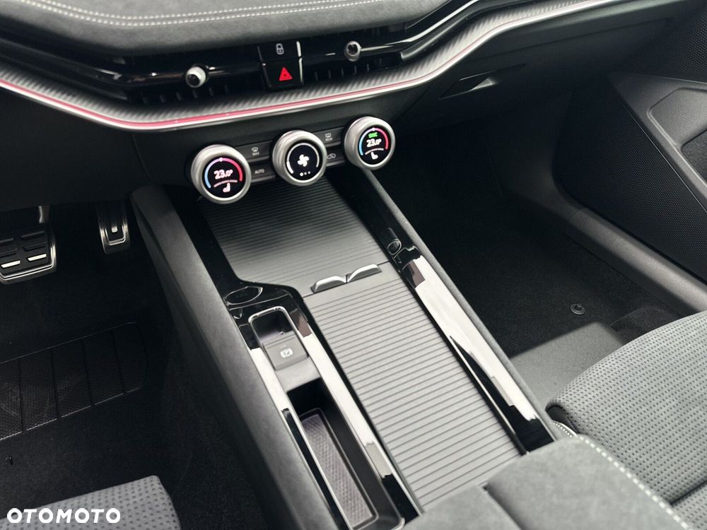 Skoda Superb 1.5 TSI mHEV Sportline DSG - 19