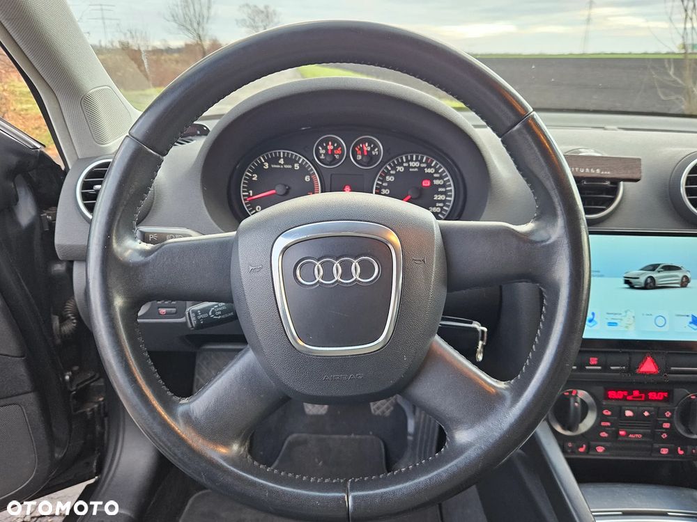 Audi A3 Sportback 1.4 TFSI Attraction - 10