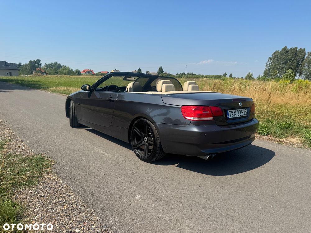 BMW Seria 3 325i - 5
