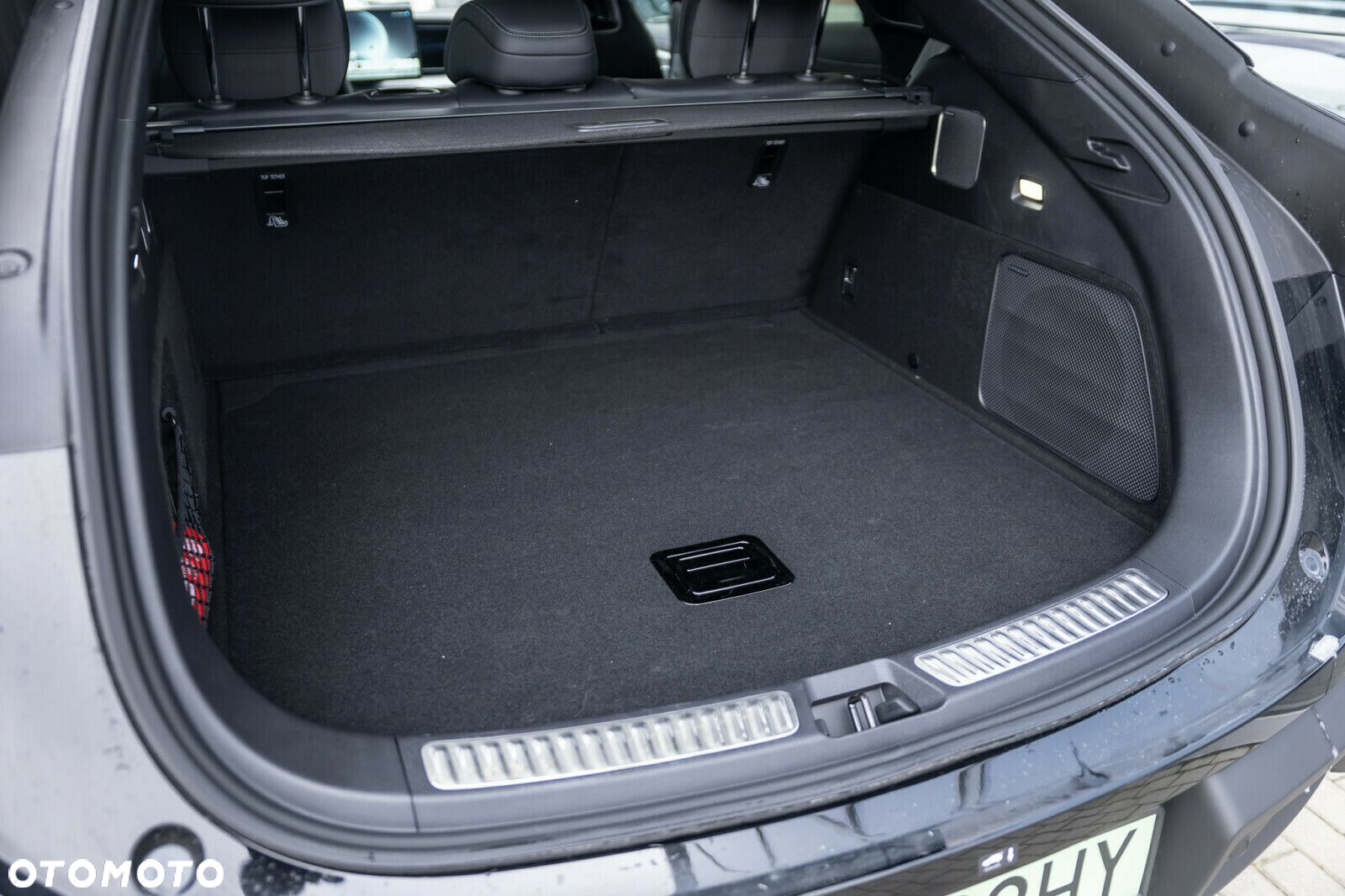 BYD Sealion 7 - 8