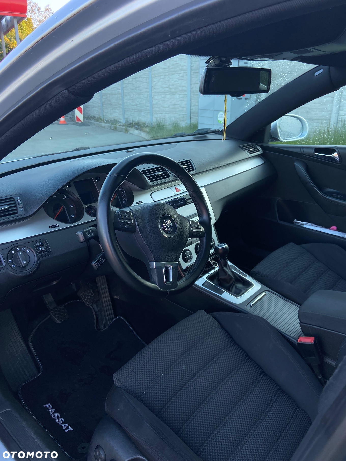 Volkswagen Passat 2.0 TDI Comfortline - 6