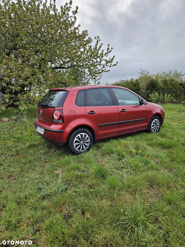 Volkswagen Polo - 2