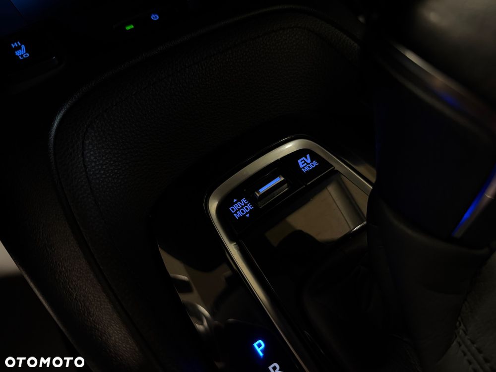 Toyota Corolla 1.8 Hybrid Executive - 19