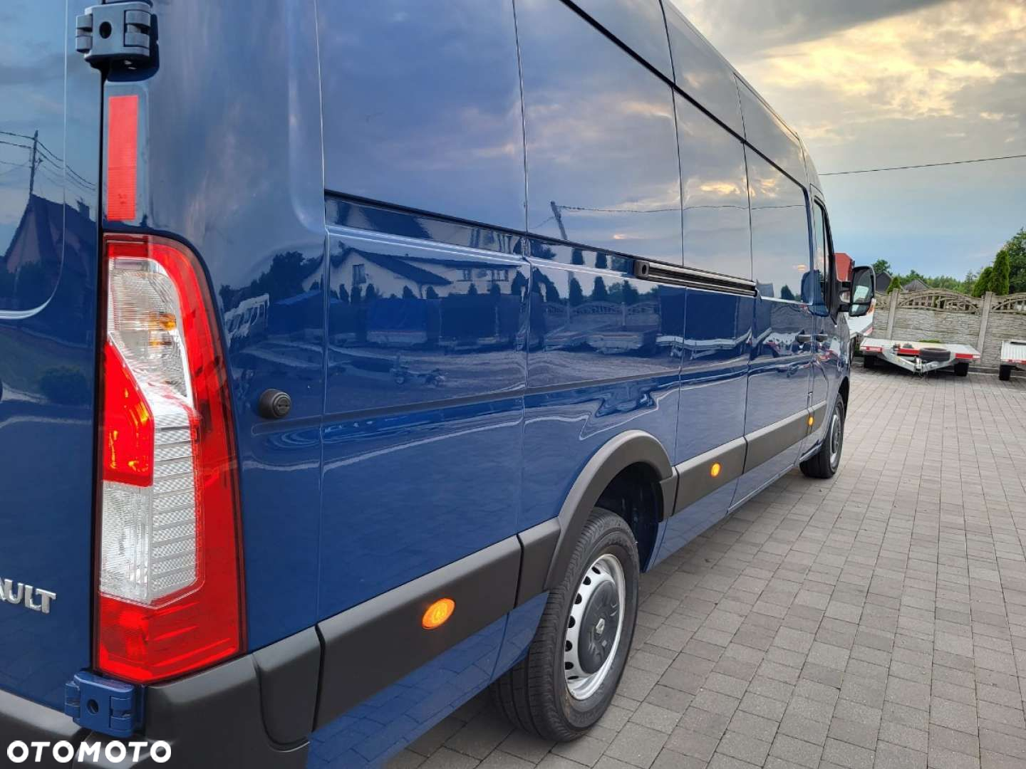 Renault Master Maxi L4H2 Salon Polska - 9