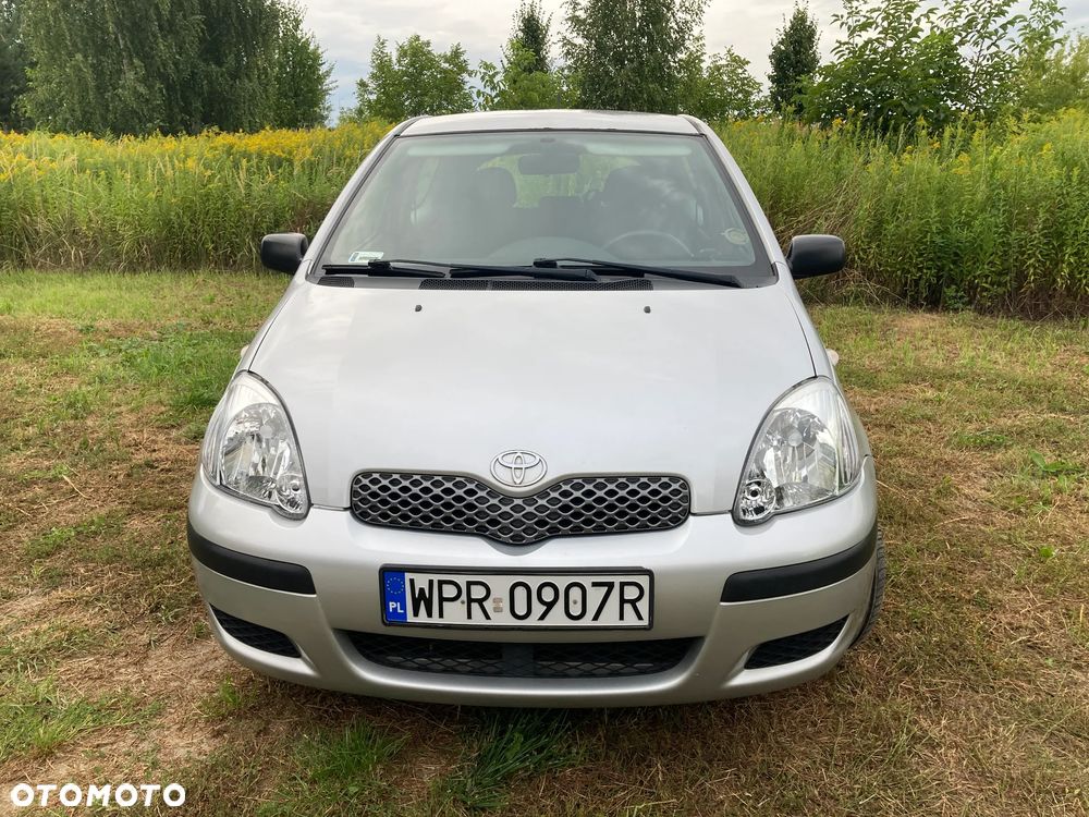 Toyota Yaris 1.0 Base - 2