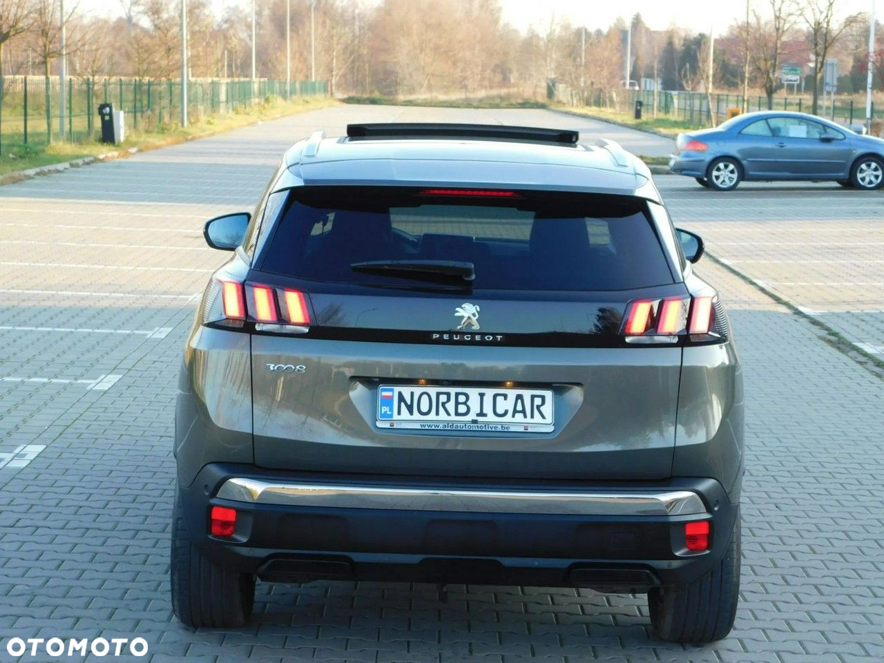 Peugeot 3008 1.5 BlueHDi Allure S&S - 33