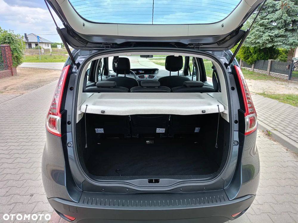 Renault Scenic - 11