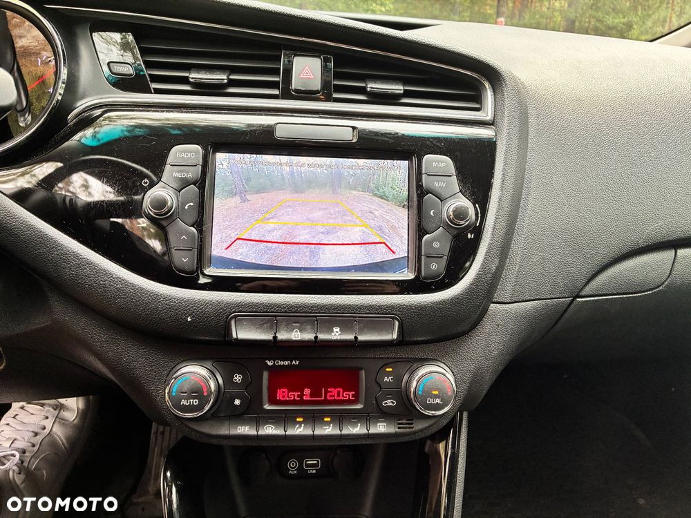 Kia Ceed 1.6 CRDi L Business Line DCT - 12