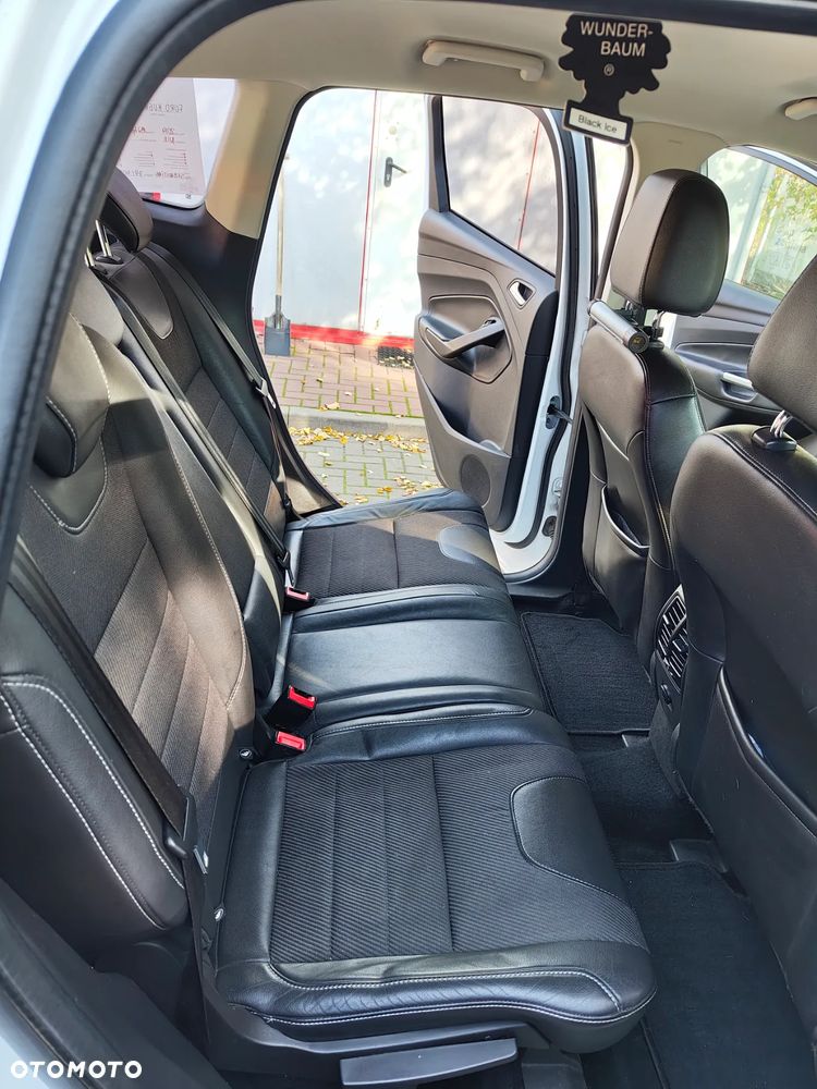 Ford Kuga 2.0 TDCi 4WD Titanium Plus - 16