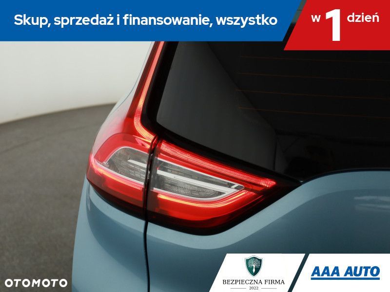 Renault Grand Scenic - 17