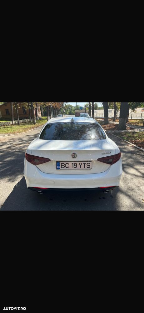 Alfa Romeo Giulia - 9