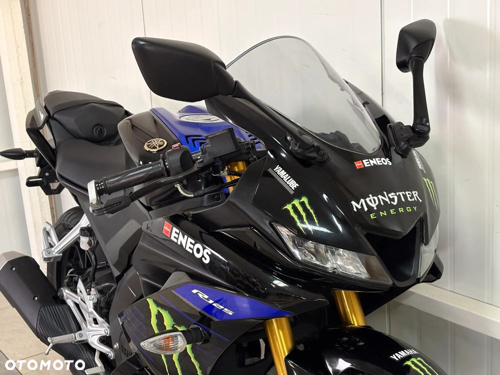 Yamaha YZF - 9