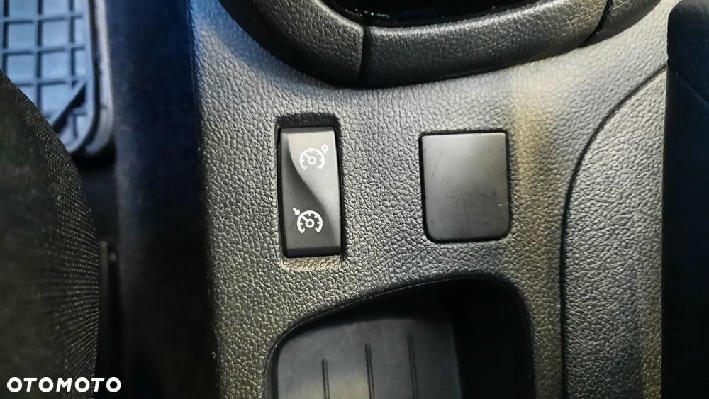 Renault Clio (Energy) TCe 90 Start & Stop LIMITED - 26