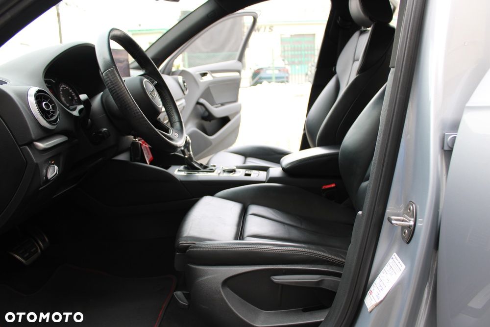 Audi S3 S tronic - 26