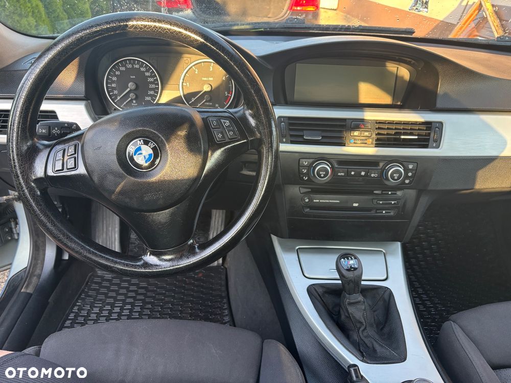 BMW Seria 3 320d - 5