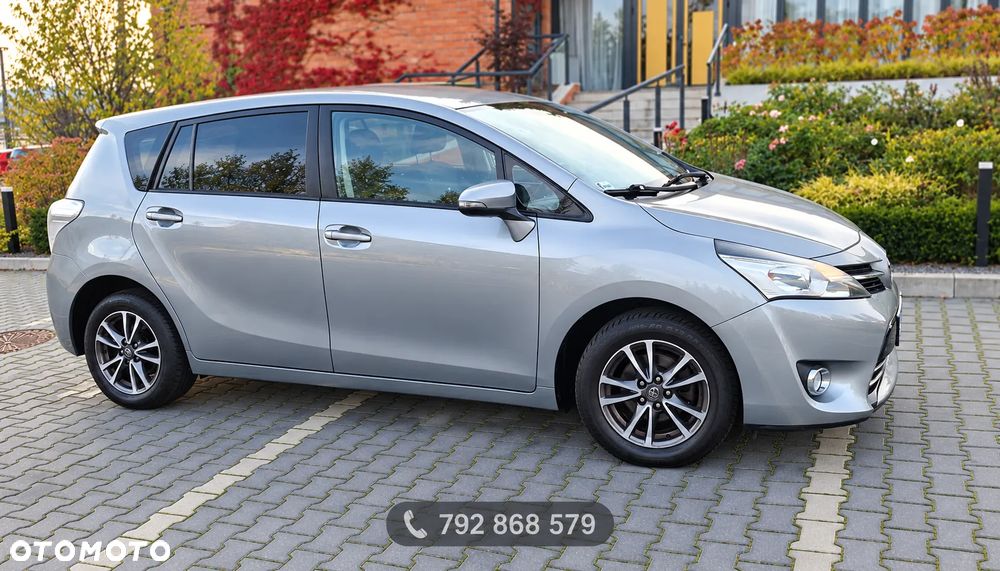 Toyota Verso - 11