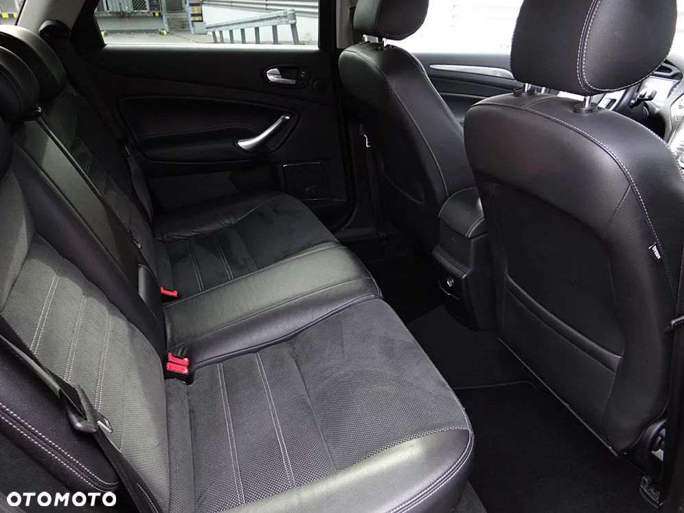 Ford Mondeo 2.2 TDCi Titanium - 29