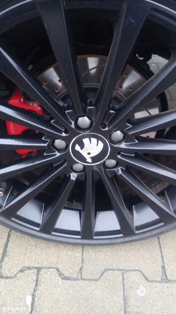 Skoda Octavia Combi 2.0 TDI CR DPF RS - 28