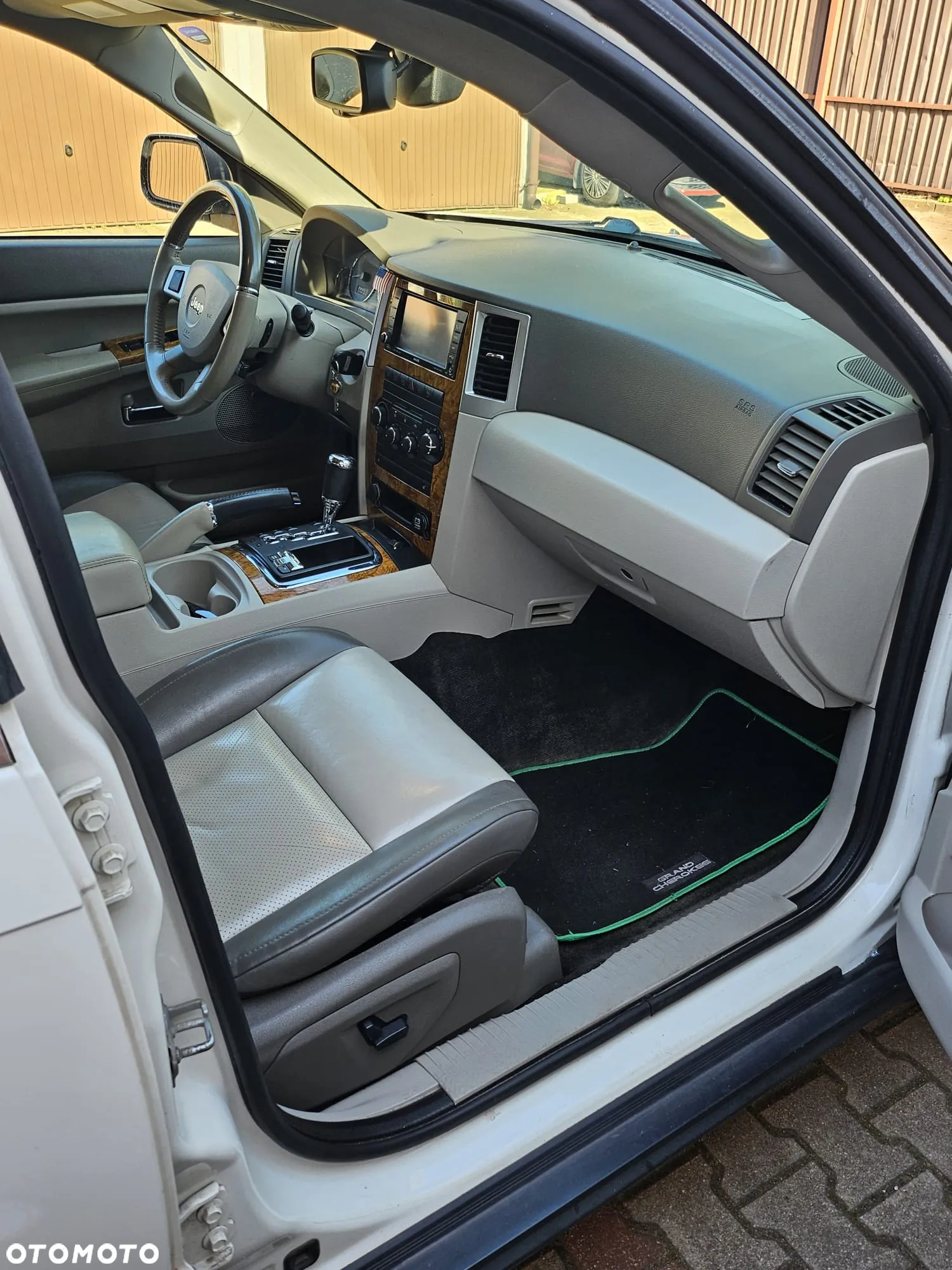 Jeep Grand Cherokee 5.7 V8 HEMI Automatik Limited - 15