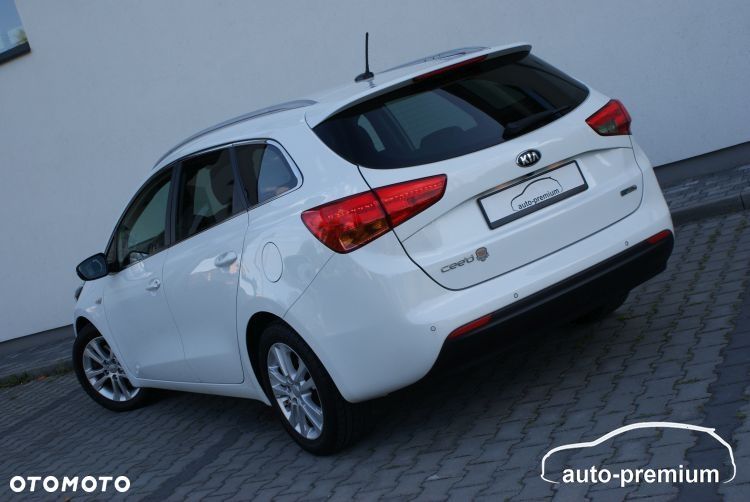 Kia Ceed 1.6 GDI Dream Team Edition - 38