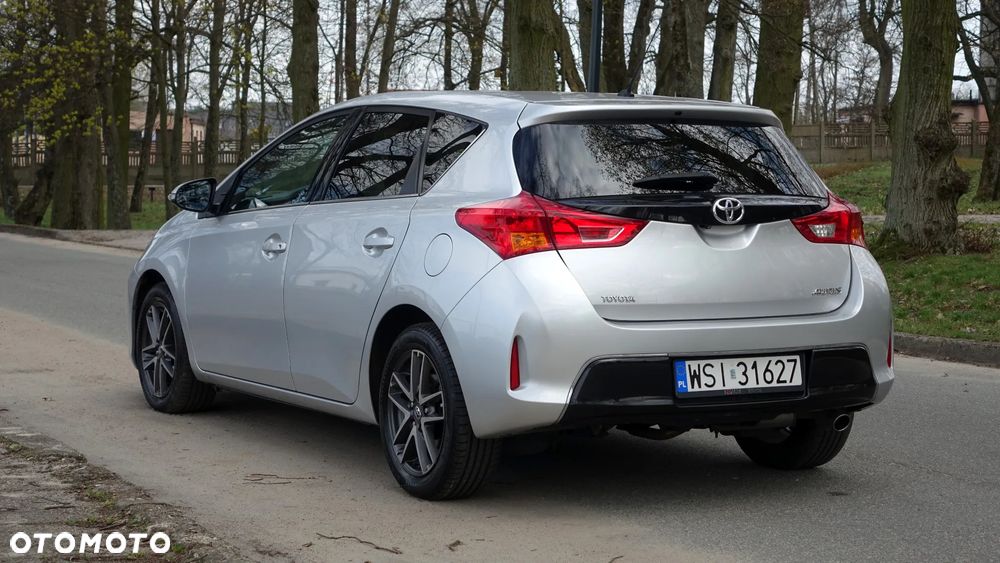 Toyota Auris - 31