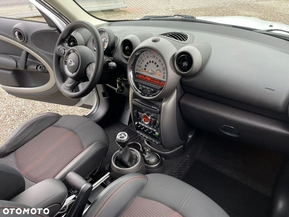 MINI Countryman Cooper D All4 - 23
