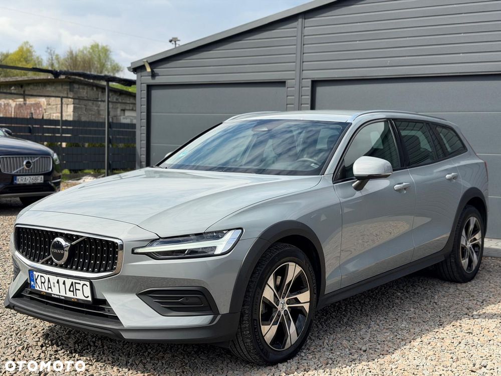 Volvo V60 Cross Country B4 D AWD Geartronic - 8