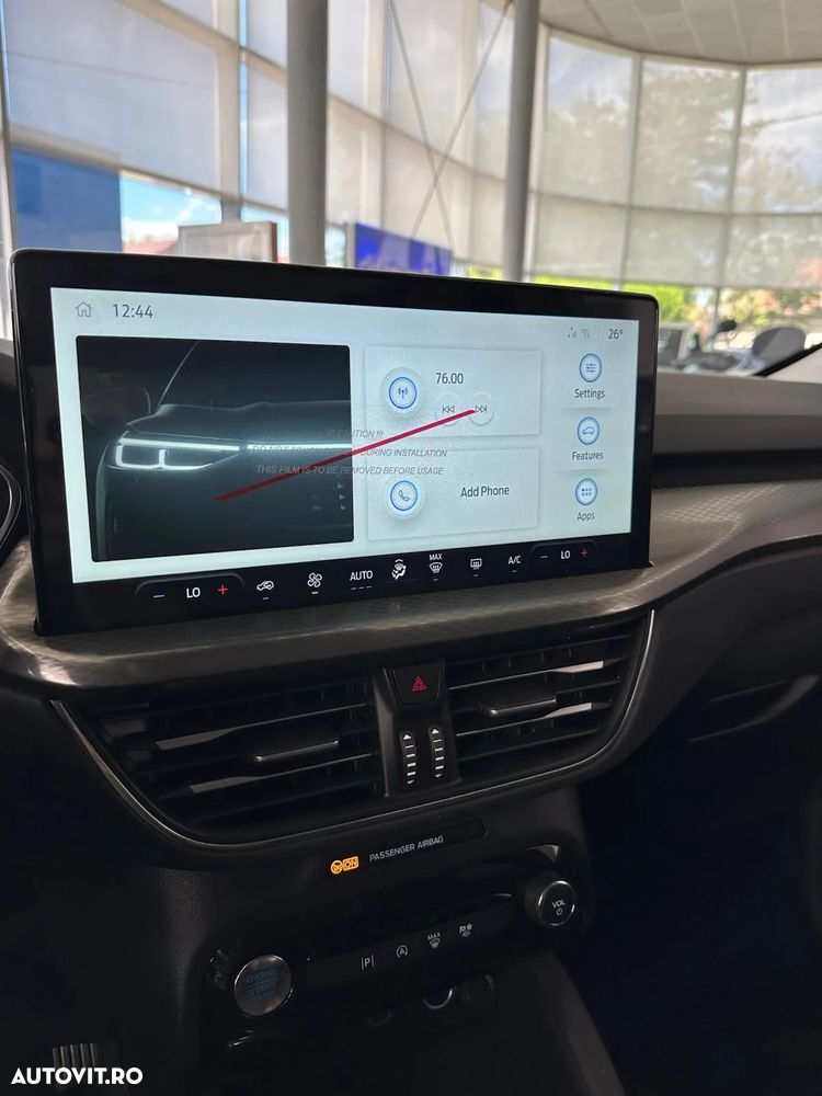 Ford Kuga 1.5 EcoBoost A8 FWD Titanium - 6