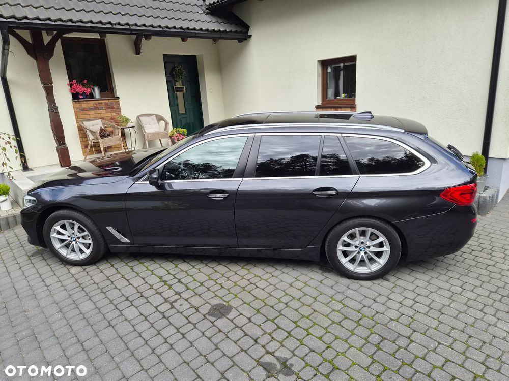 BMW Seria 5 530i Luxury Line - 40