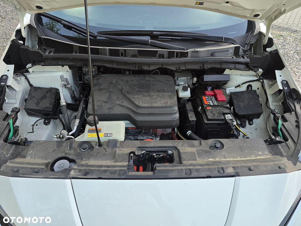 Nissan Leaf - 12