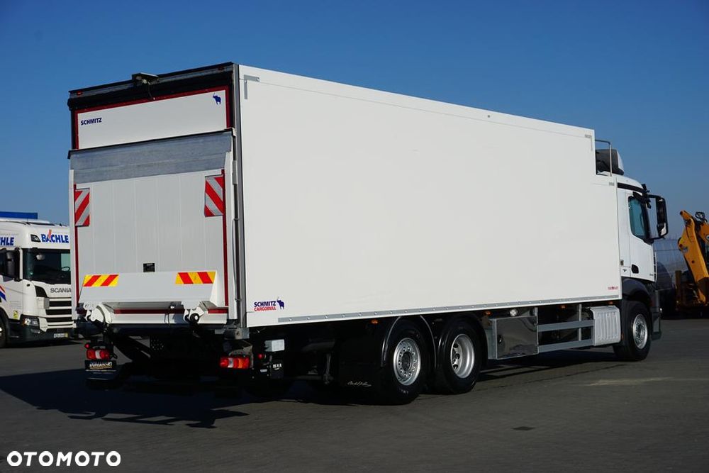 Mercedes-Benz ANTOS / 2545 / EURO 6 / CHŁODNIA + WINDA / 23 PALETY / OŚ SKRĘTNA - 5