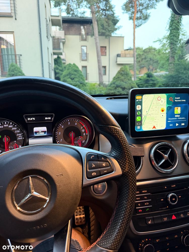 Mercedes-Benz CLA 200 AMG Line - 6