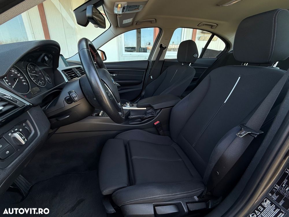 BMW Seria 3 320d xDrive - 10