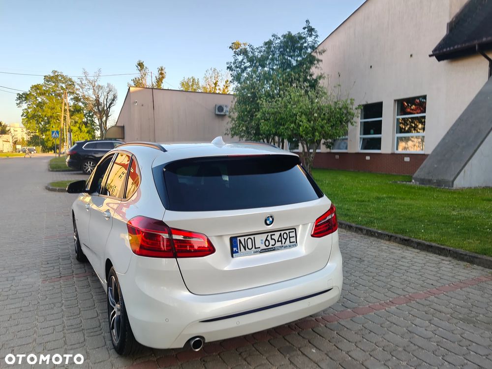 BMW Seria 2 218d Sport - 34