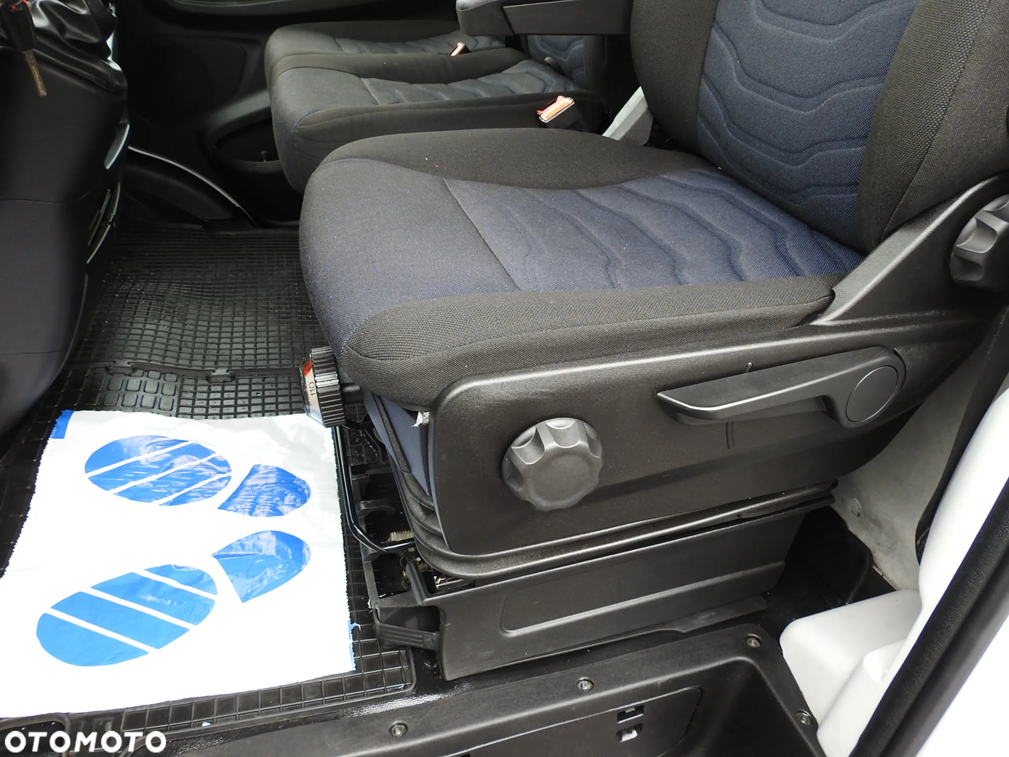 Iveco DAILY  35S18 PRITSCHE PLANE 10 PALETTEN WEBASTO TEMPOMAT LED LICHTER KLIMAANLAGE 180PS [ 437602 ] - 26