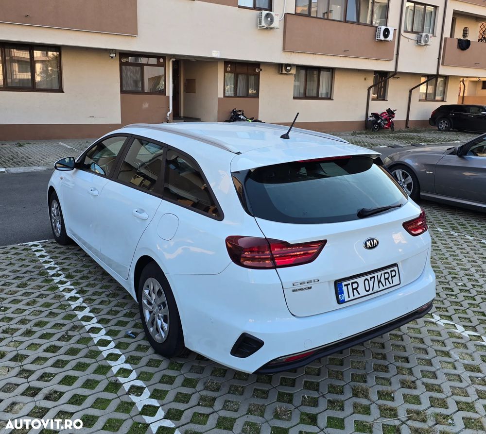 Kia Ceed - 4