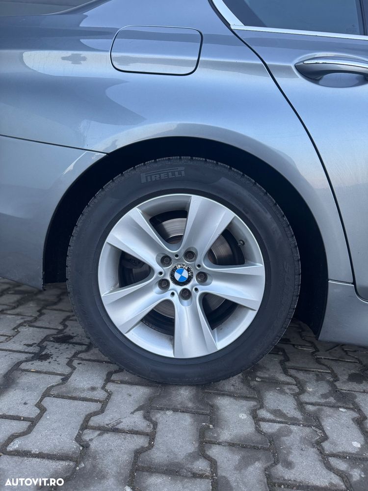 BMW Seria 5 520d EfficientDynamics Edition - 6