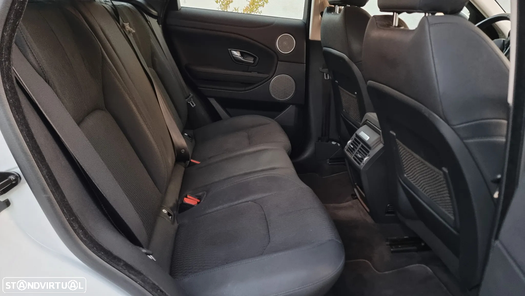 Land Rover Range Rover Evoque 2.0 TD4 Pure - 51