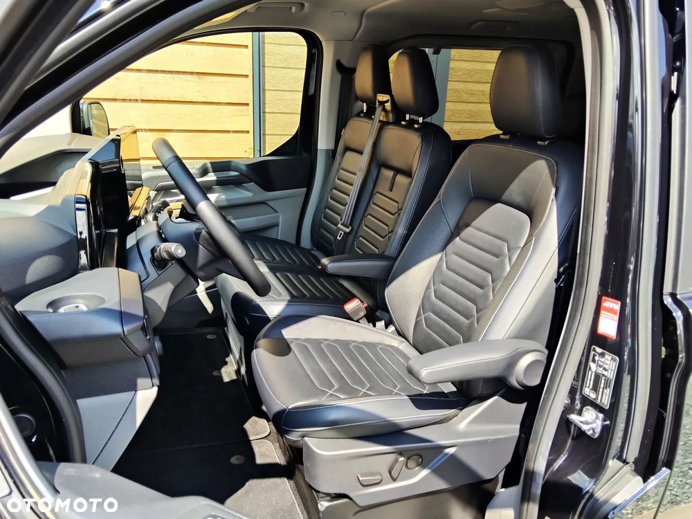 Ford Tourneo Custom 320 L1H1 VA Autm Titanium - 11