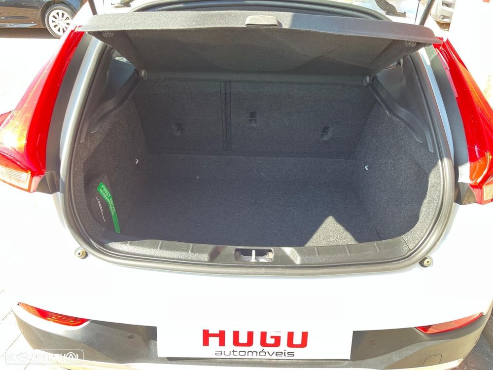 Volvo V40 Cross Country 1.5 T3 Summum Geartronic - 10