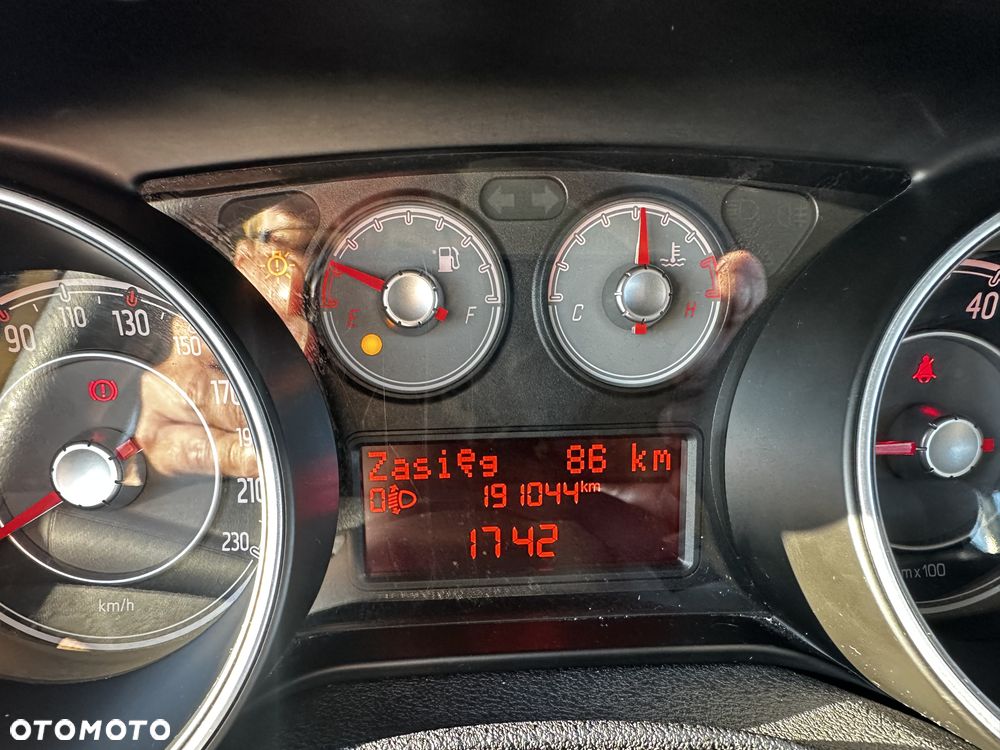 Fiat Grande Punto 1.2 8V - 11