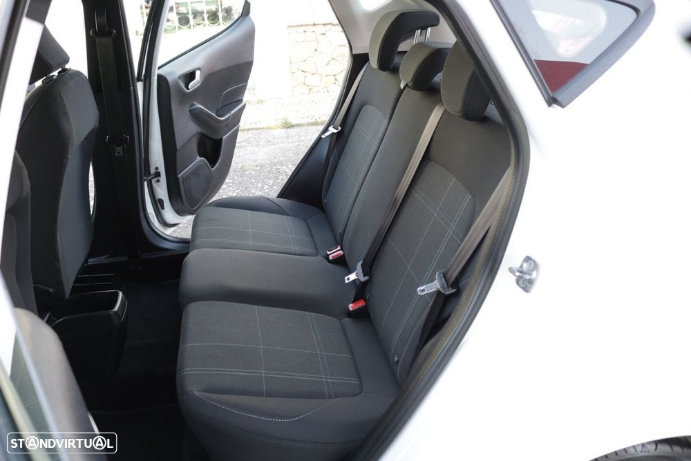 Ford Fiesta 1.5 TDCi Connected - 24