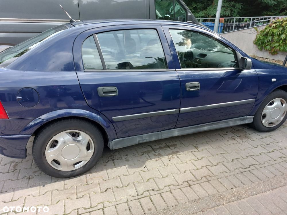 Opel Astra - 10