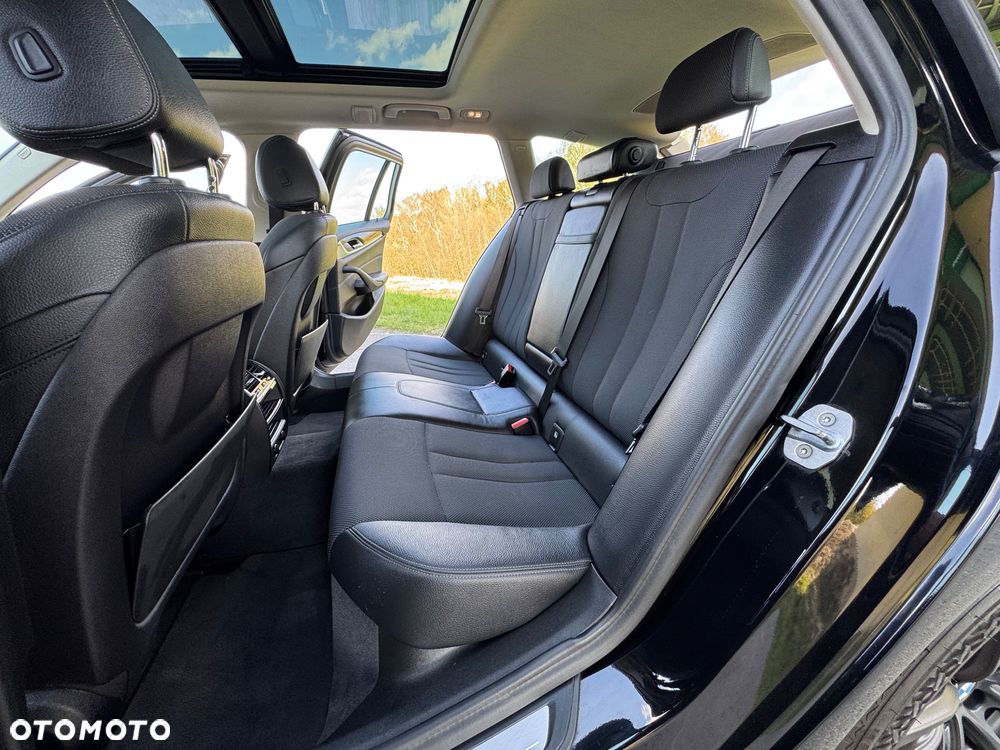 BMW Seria 5 - 29