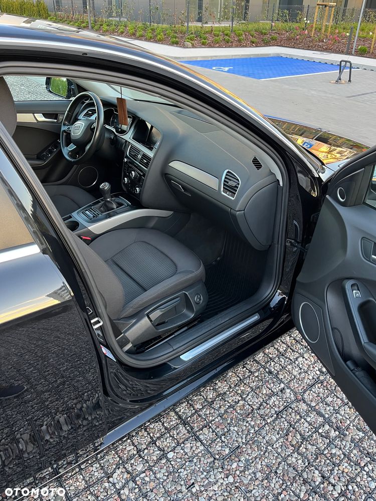 Audi A4 Limousine - 33