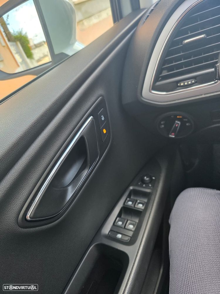SEAT Leon ST 1.6 TDI Reference S/S - 9