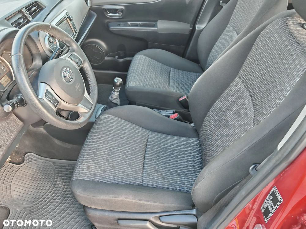 Toyota Yaris 1.33 Premium - 8